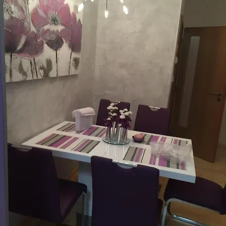 Apartman V Centru Hluboke Nad Vltavou * Hluboká nad Vltavou