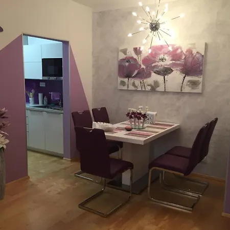 Lejlighed Apartman V Centru Hluboke Nad Vltavou Hluboká nad Vltavou