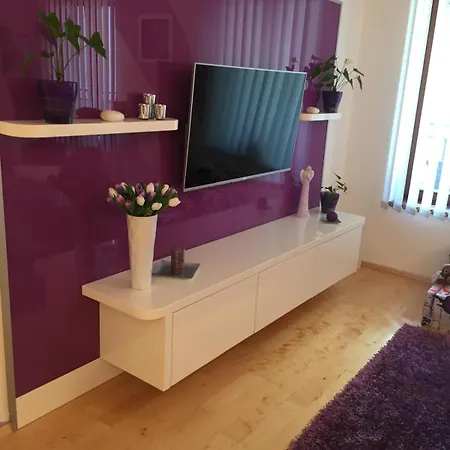 Apartment Apartman V Centru Hluboke Nad Vltavou